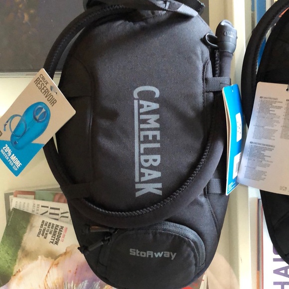 Camelbak Stoaway 2L pack - Picture 2 of 5